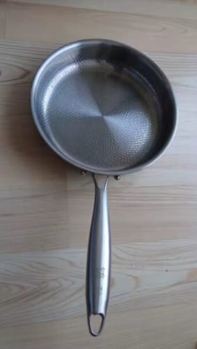 Visuel de démonstration de la poêle