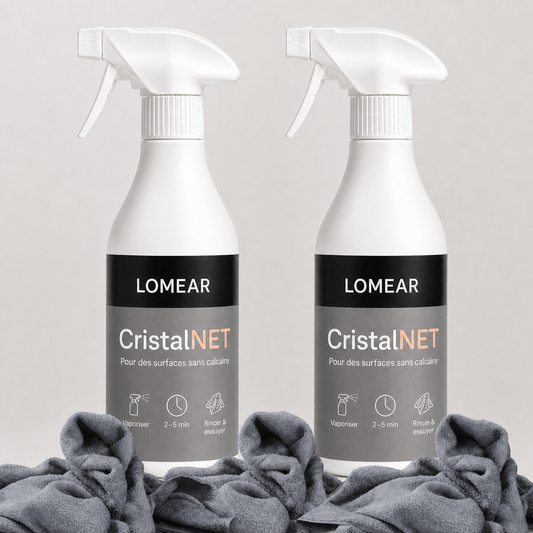 Deux sprays CristalNet avec leurs chiffons microfibres gris
