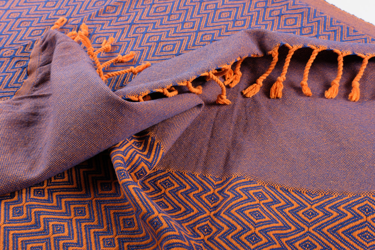 Détail des franges orange